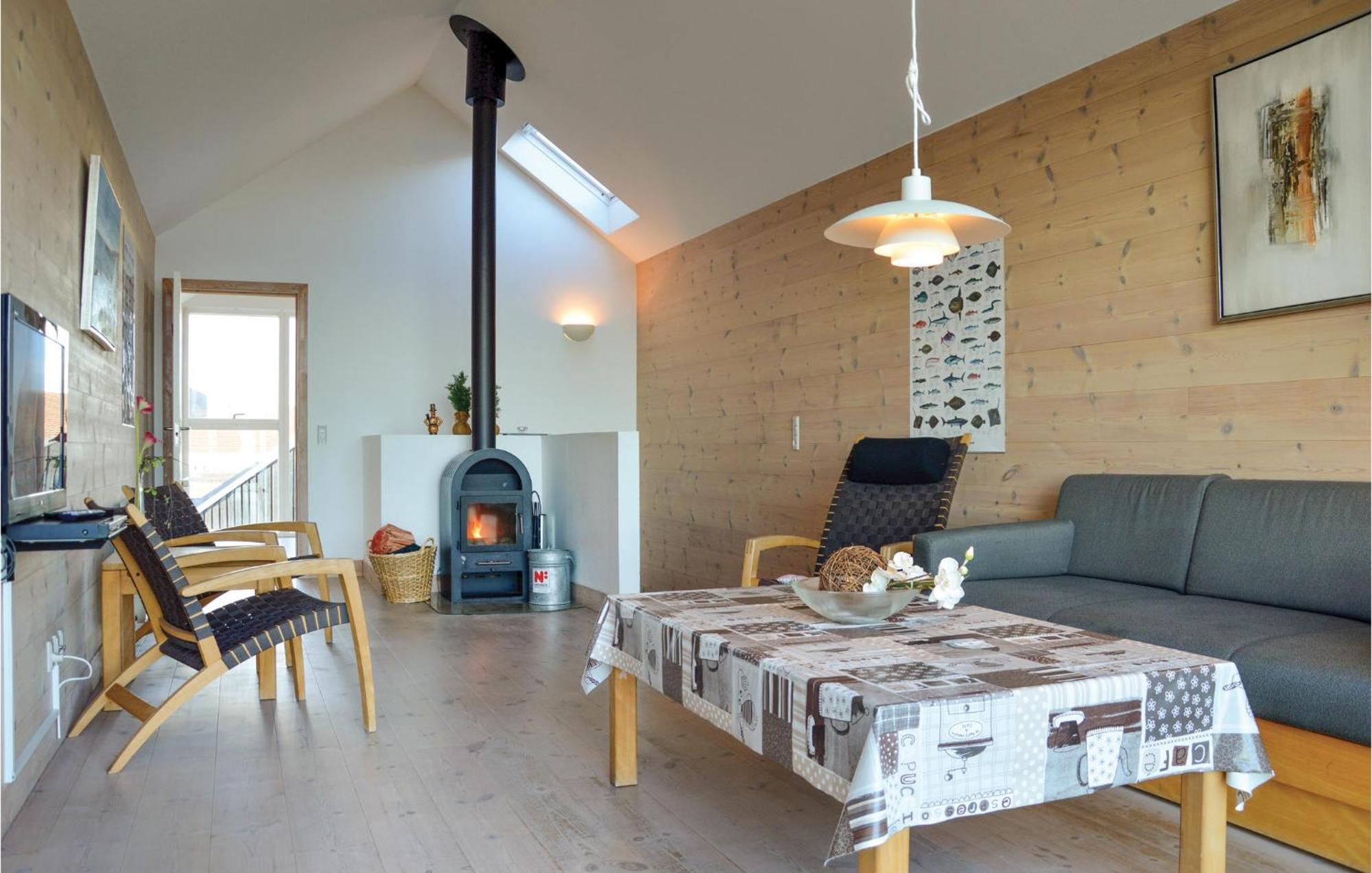 2 Bedroom Gorgeous Home In Hvide Sande Bagian luar foto